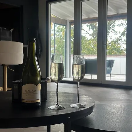 Prive Sauna Apartment